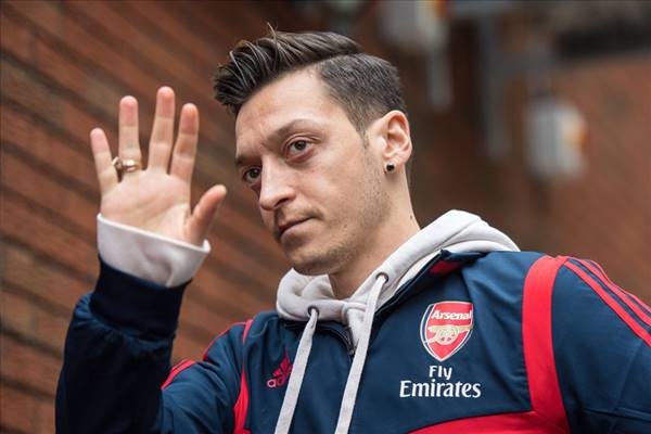 Ozil khép lại chặng đường hơn 7 năm ở Arsenal