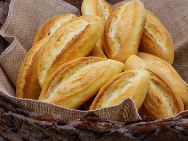 Mơ thấy ăn bánh mì báo mộng điềm gì? Bánh mì là số mấy?