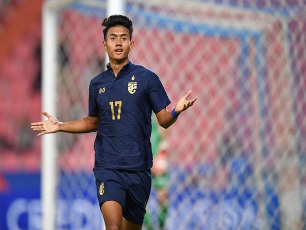 Chuyển nhượng 17/3: Leicester City nhắm sao trẻ của Thái Lan